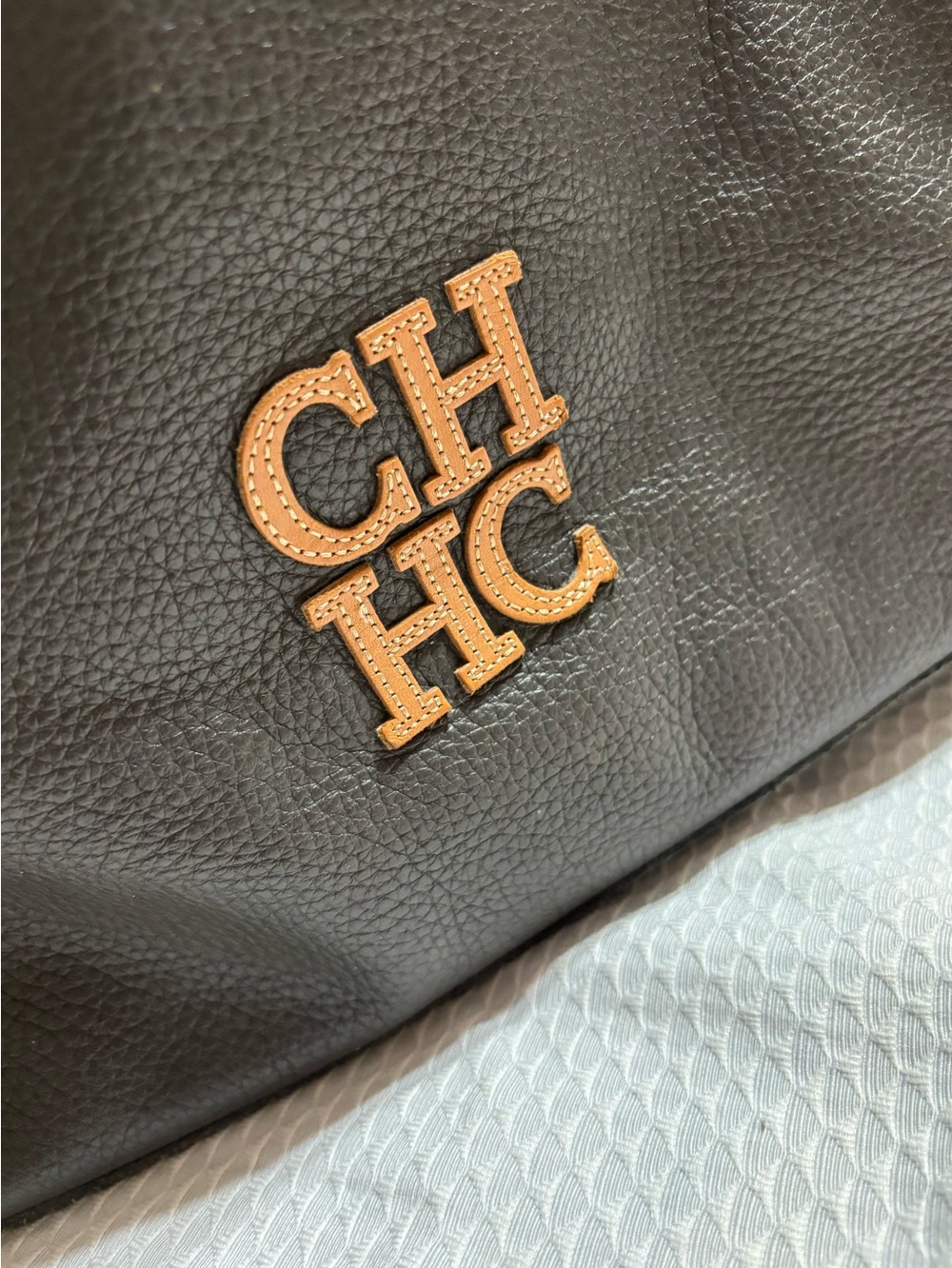 CH Carolina Herrera Black and Tan Leather Tote - Picture 3 of 16